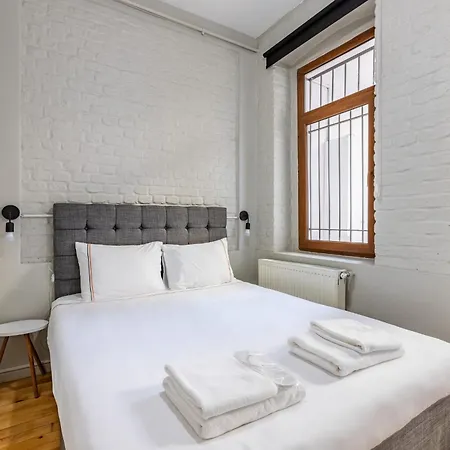 Pin Exclusive 1 Bd Taksim B2 * Istanbul